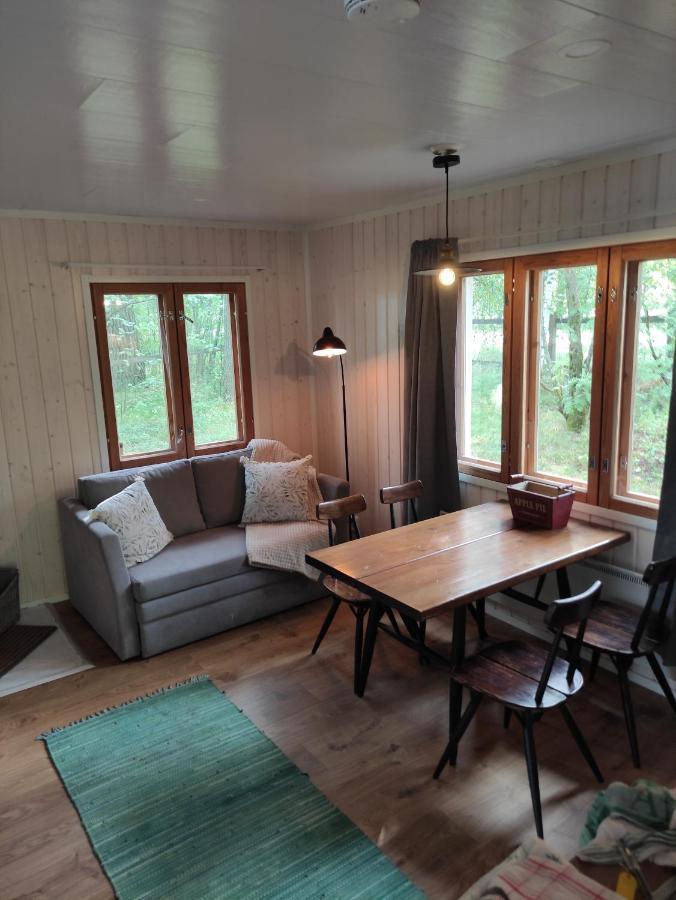 Old Finnish Lakeside Cottage With Sauna 奥卢 外观 照片