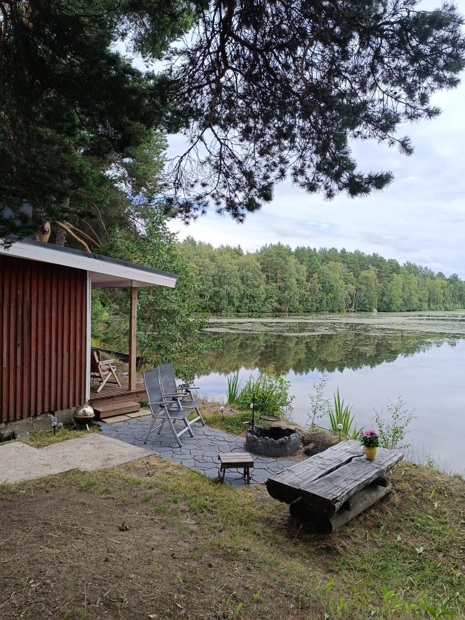 Old Finnish Lakeside Cottage With Sauna 奥卢 外观 照片